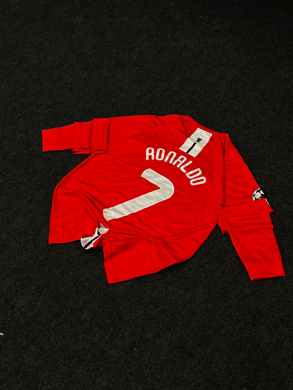 MANCHESTER UNITED RONALDO RETRO FULL SLEEVE