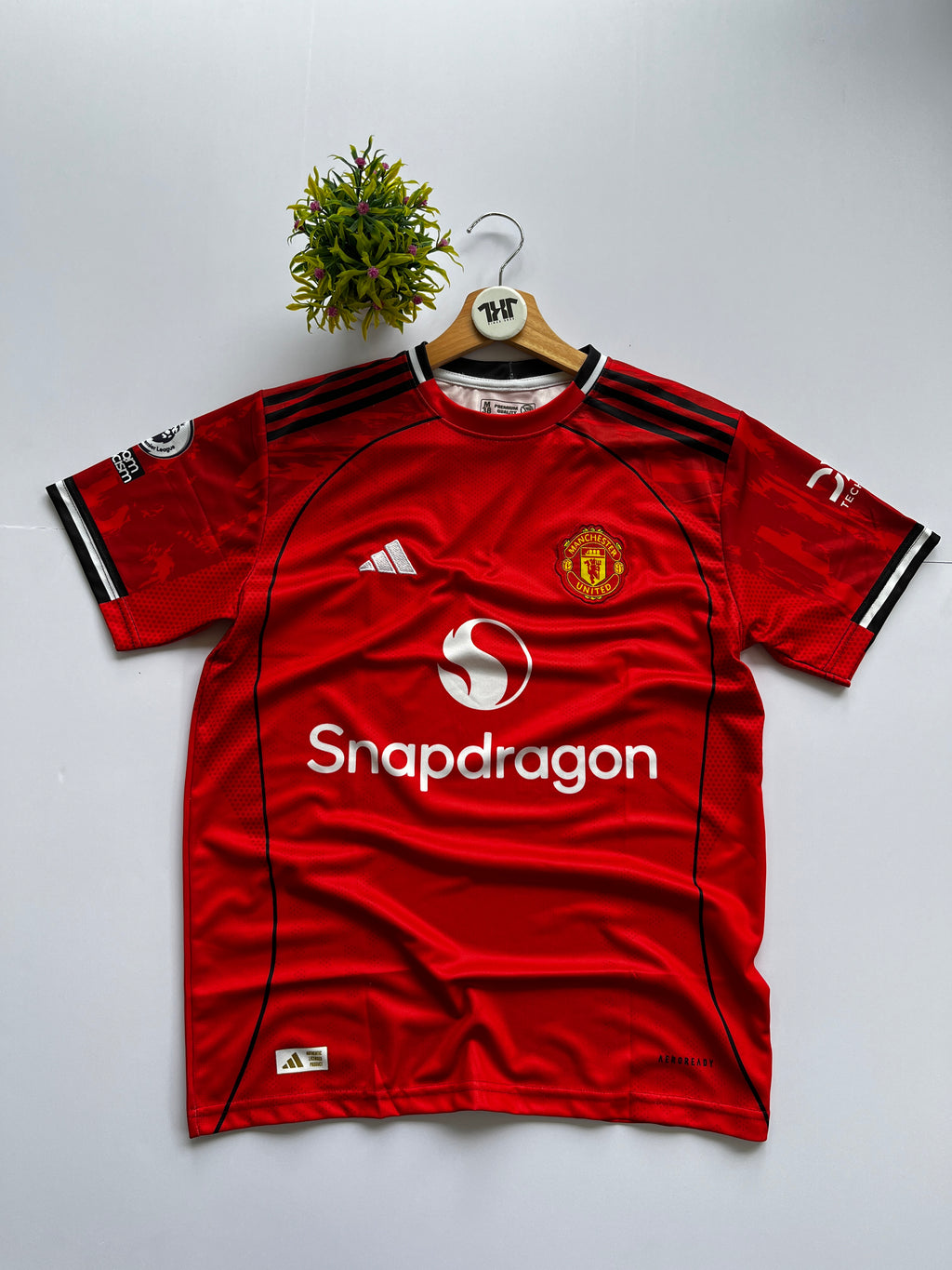 MANCHESTER UNITED NEW KIT