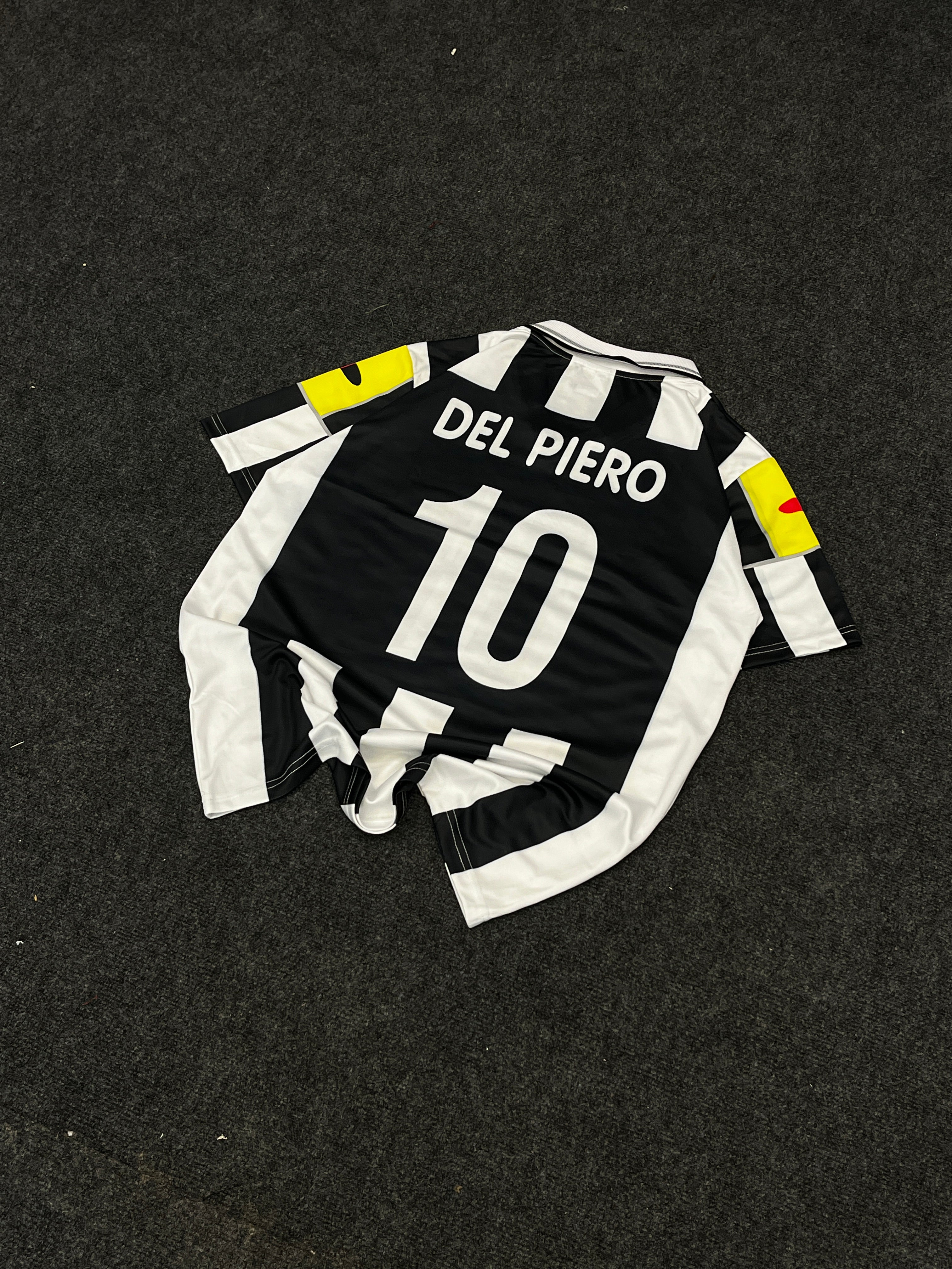 JUVENTES DEL PIERO RETRO JERSEY