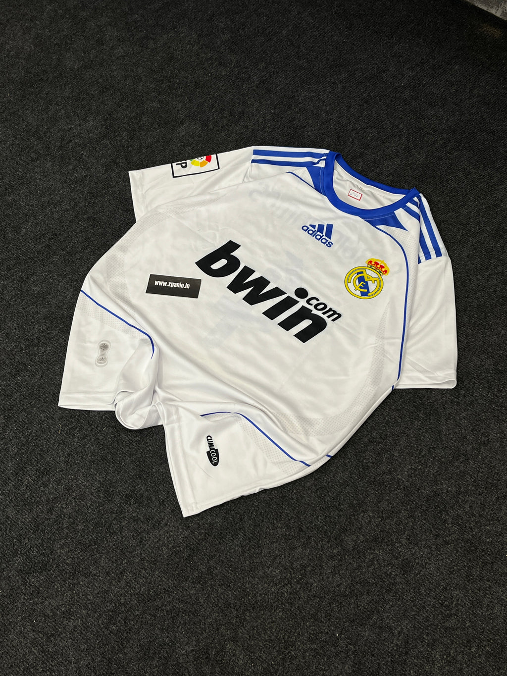 REAL MADRID RAMOS RETRO JERSEY