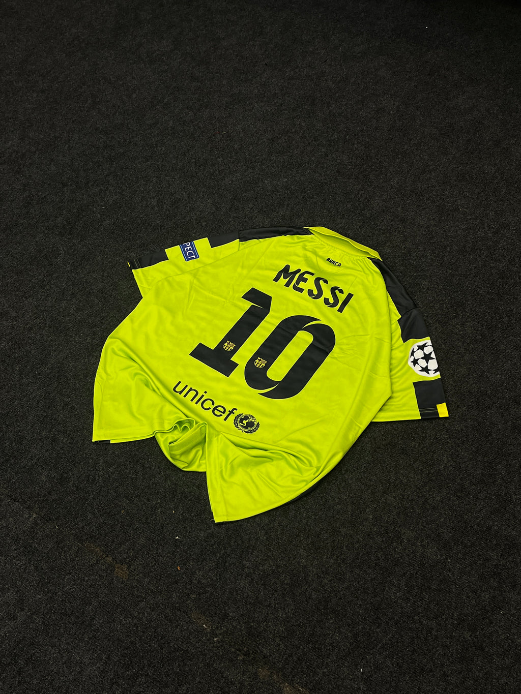 BARCELONA MESSI RETRO JERSEY