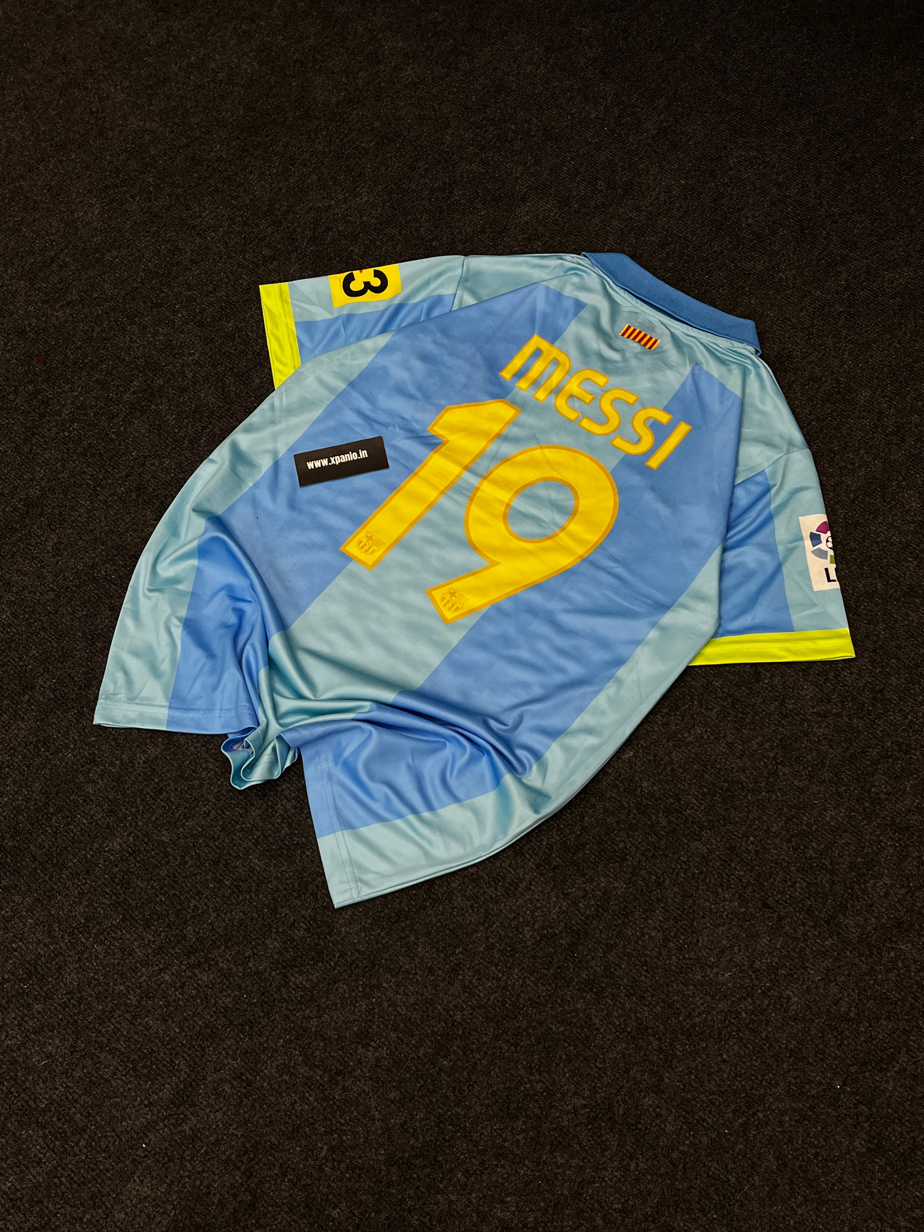 BARCELONA MESSI RETRO JERSEY