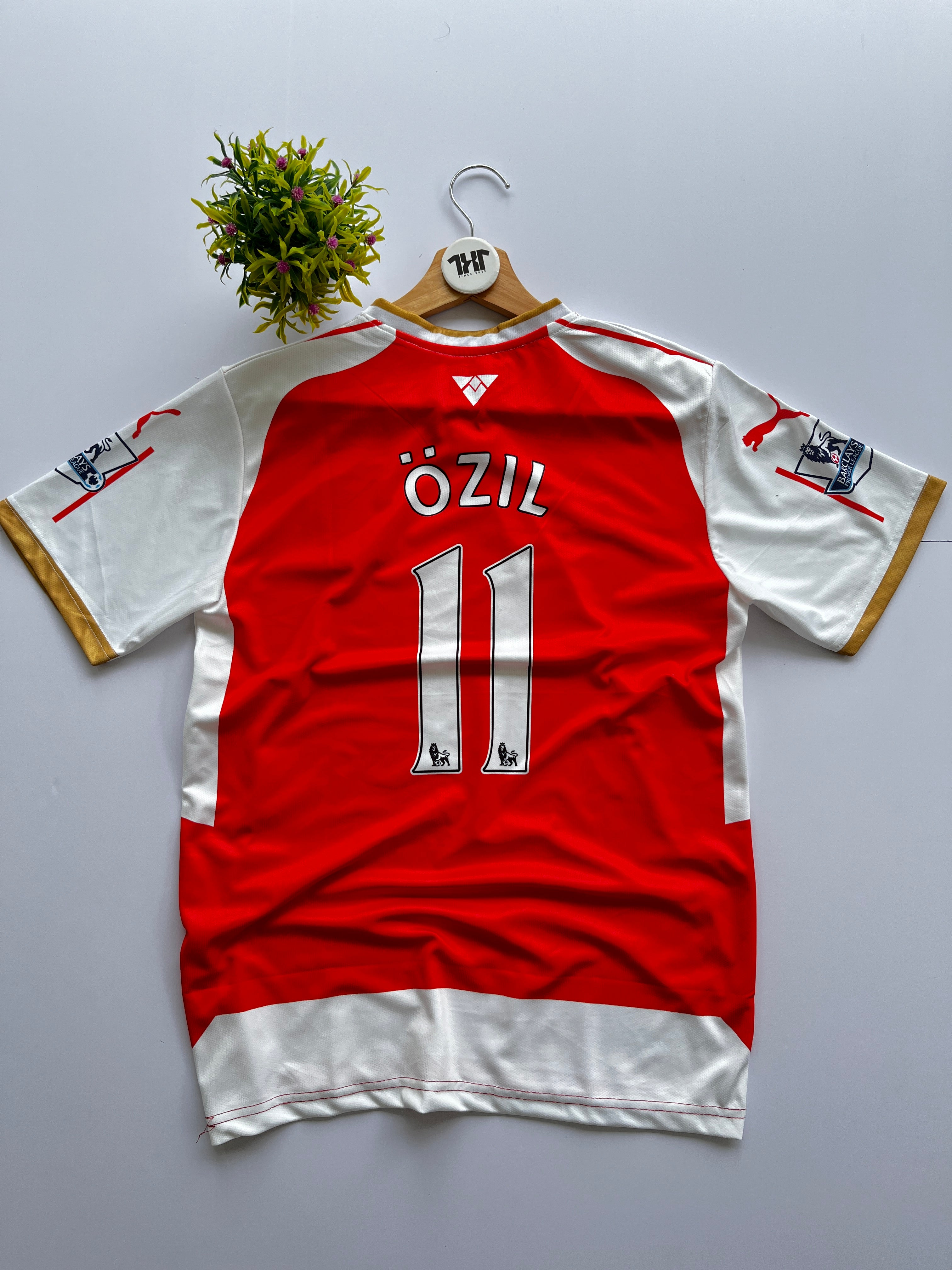 ARSENAL OZIL RETRO