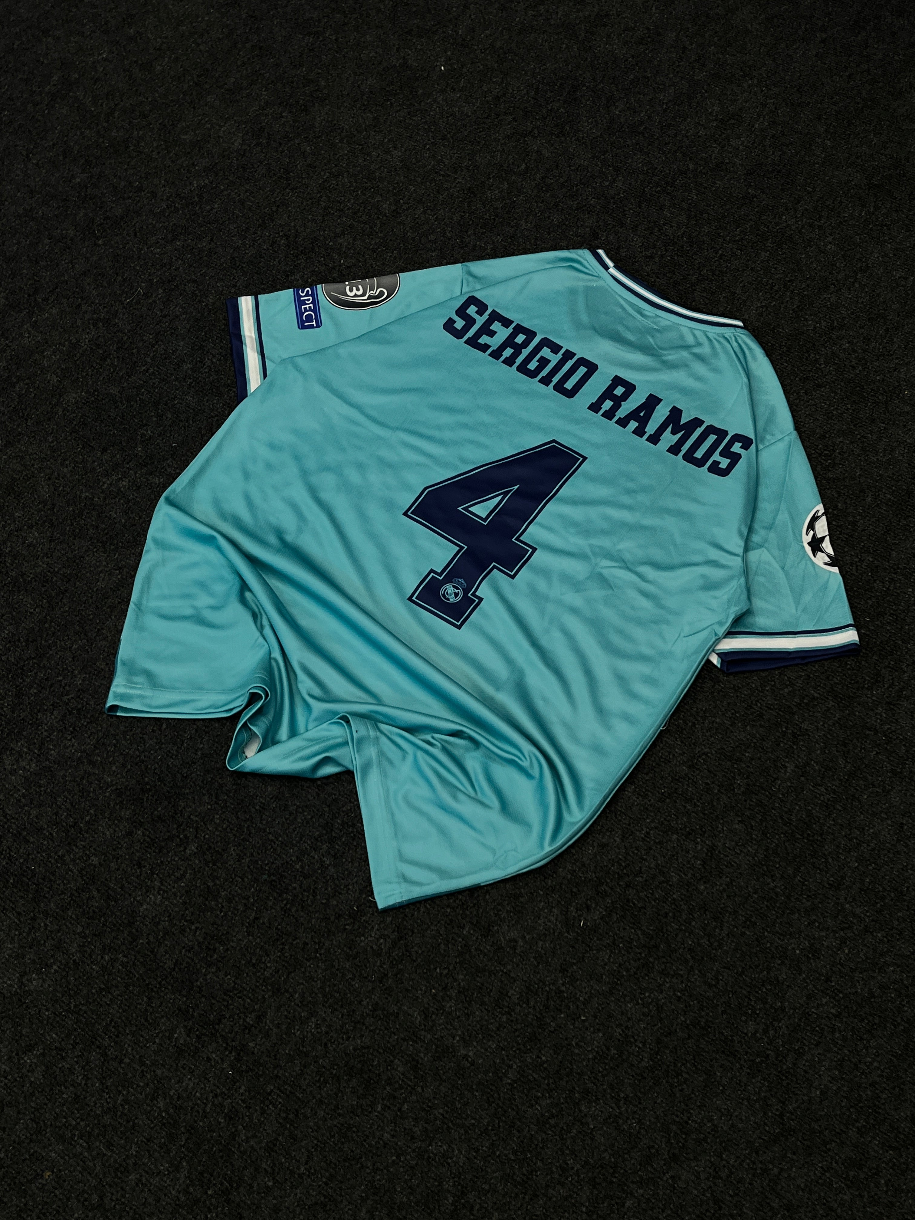 REAL MADRID RAMOS RETRO JERSEY