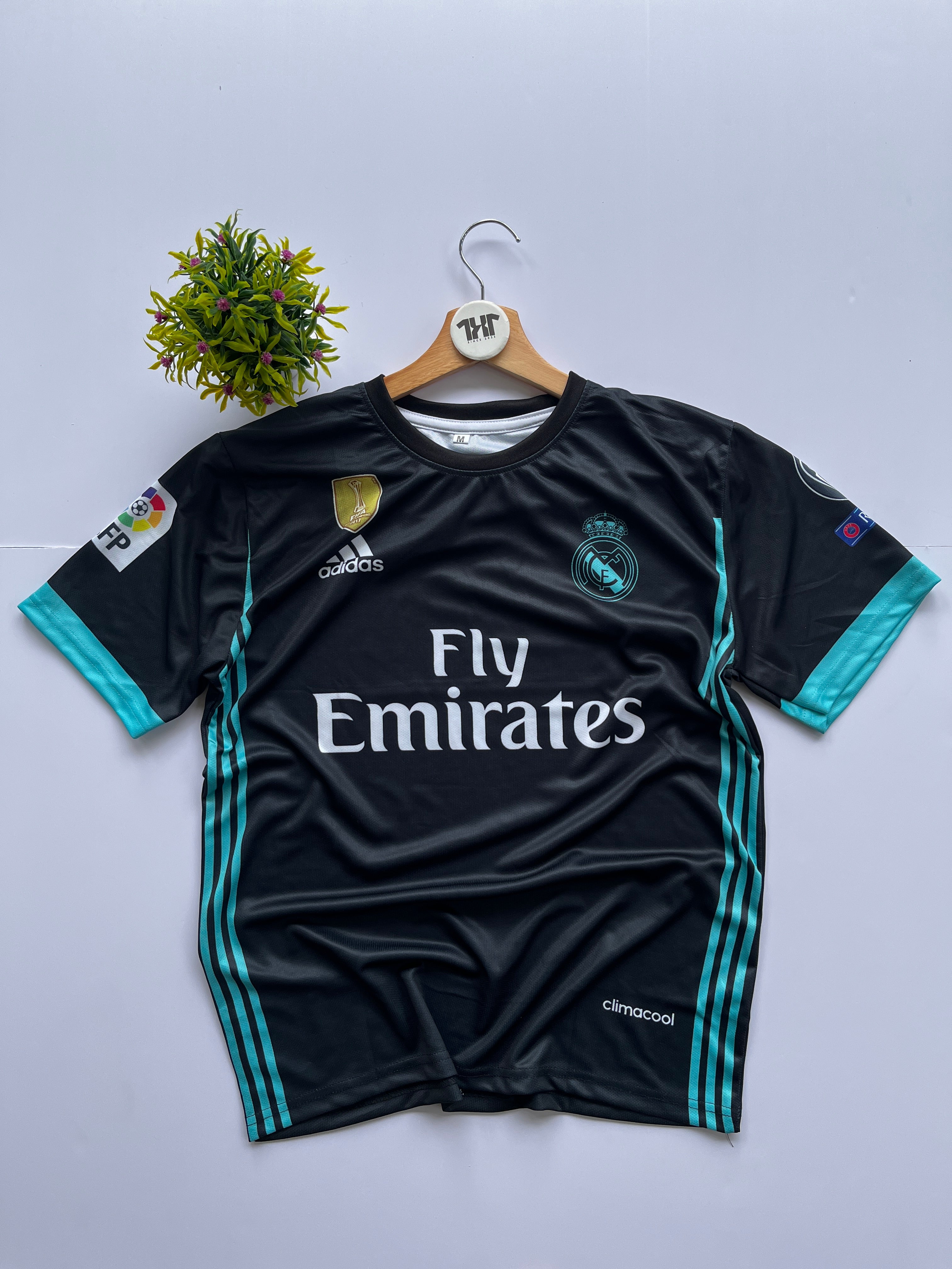 REAL MADRID 2017-18 RONALDO RETRO