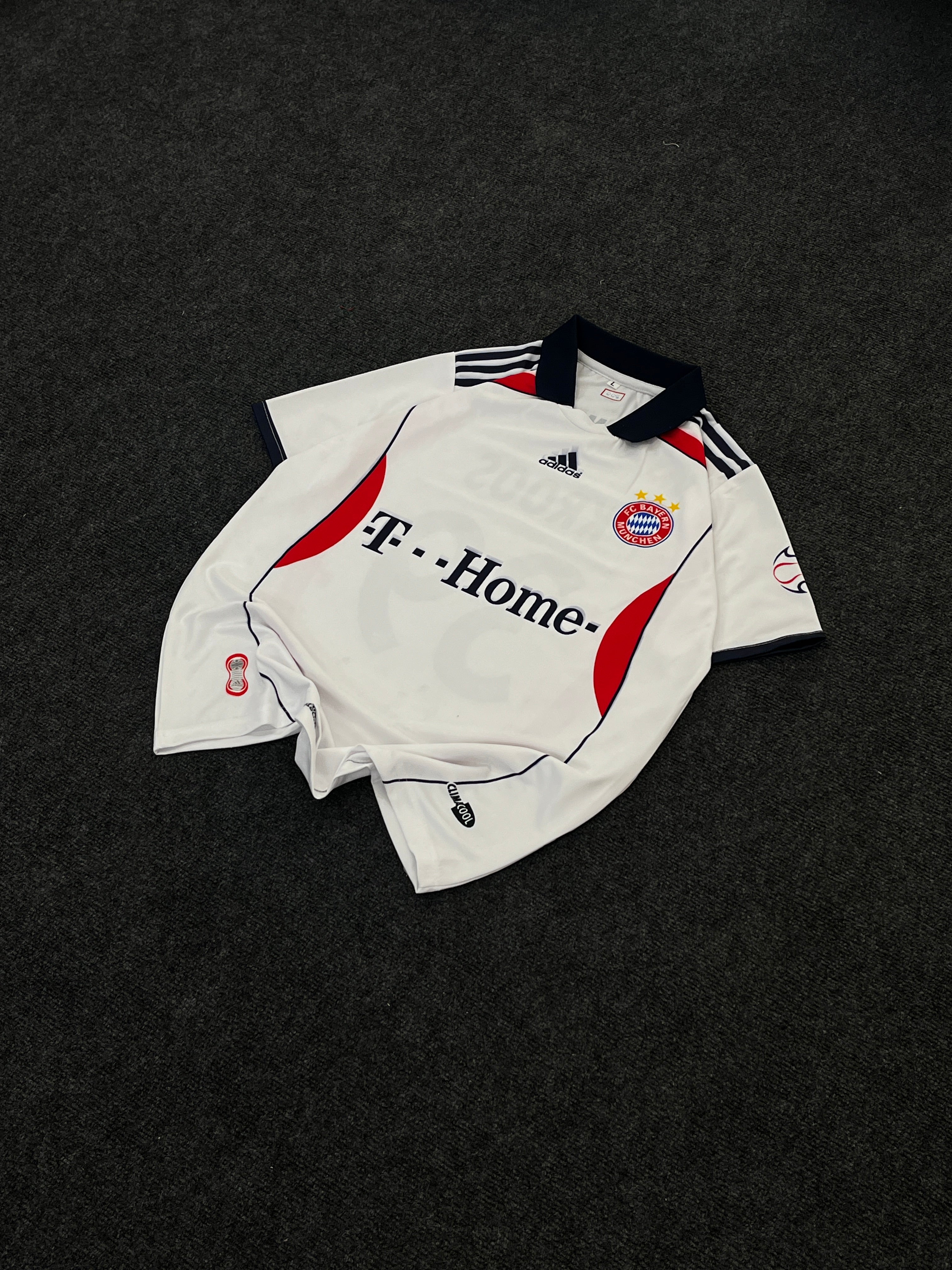 BAYERN TONI KROOS RETRO JERSEY