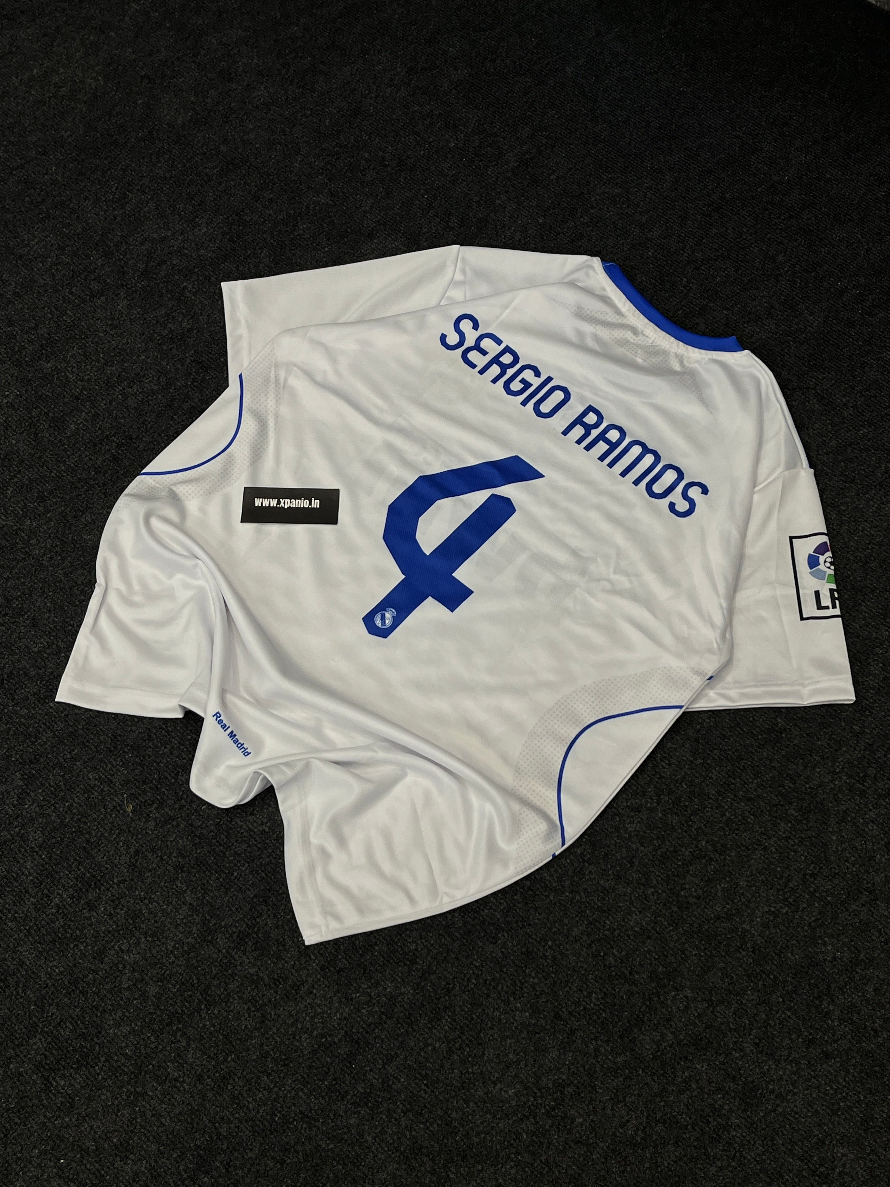 REAL MADRID RAMOS RETRO JERSEY