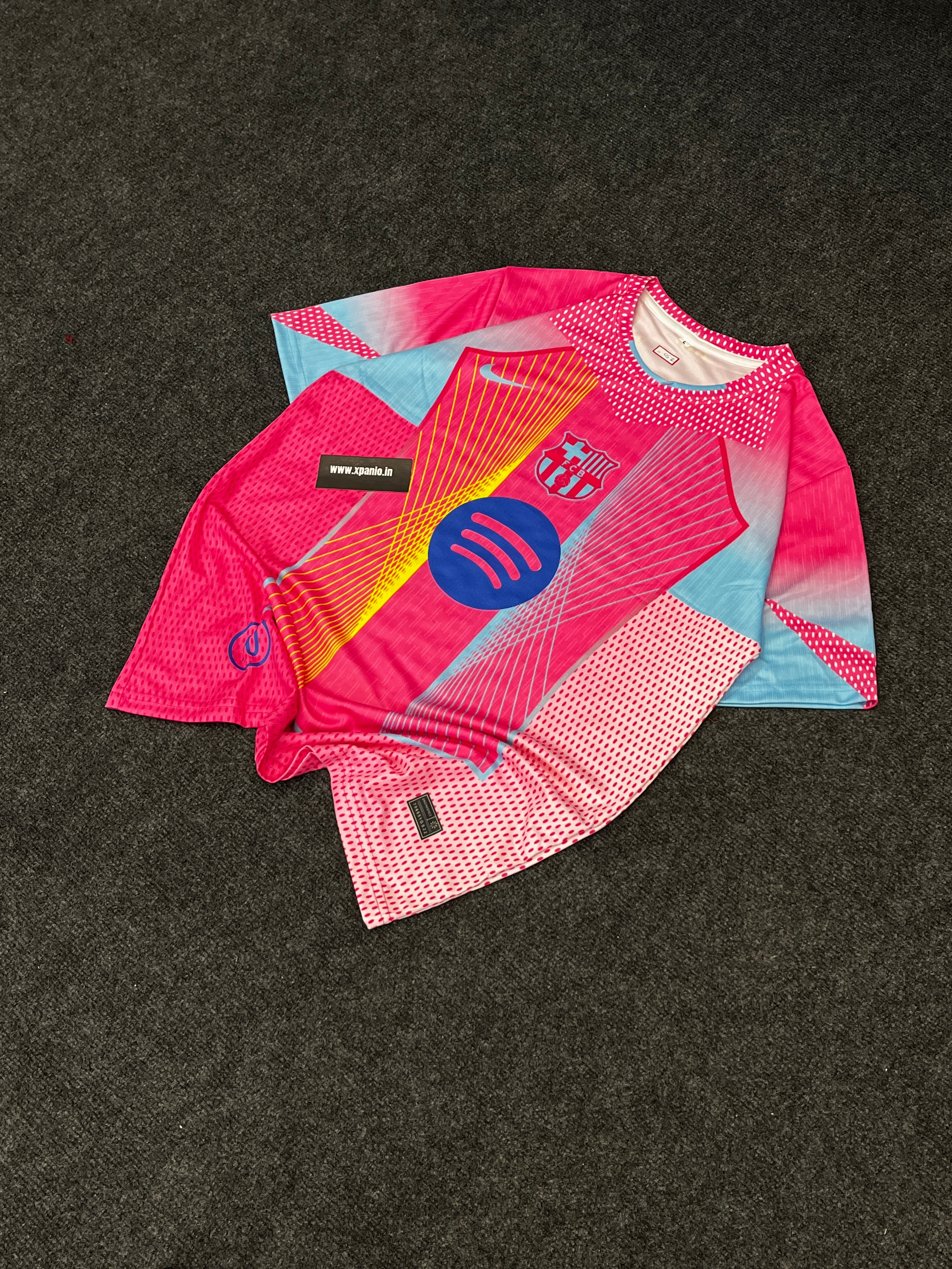 BARCELONA SPECIAL EDITION JERSEY LAMINE YAMAL