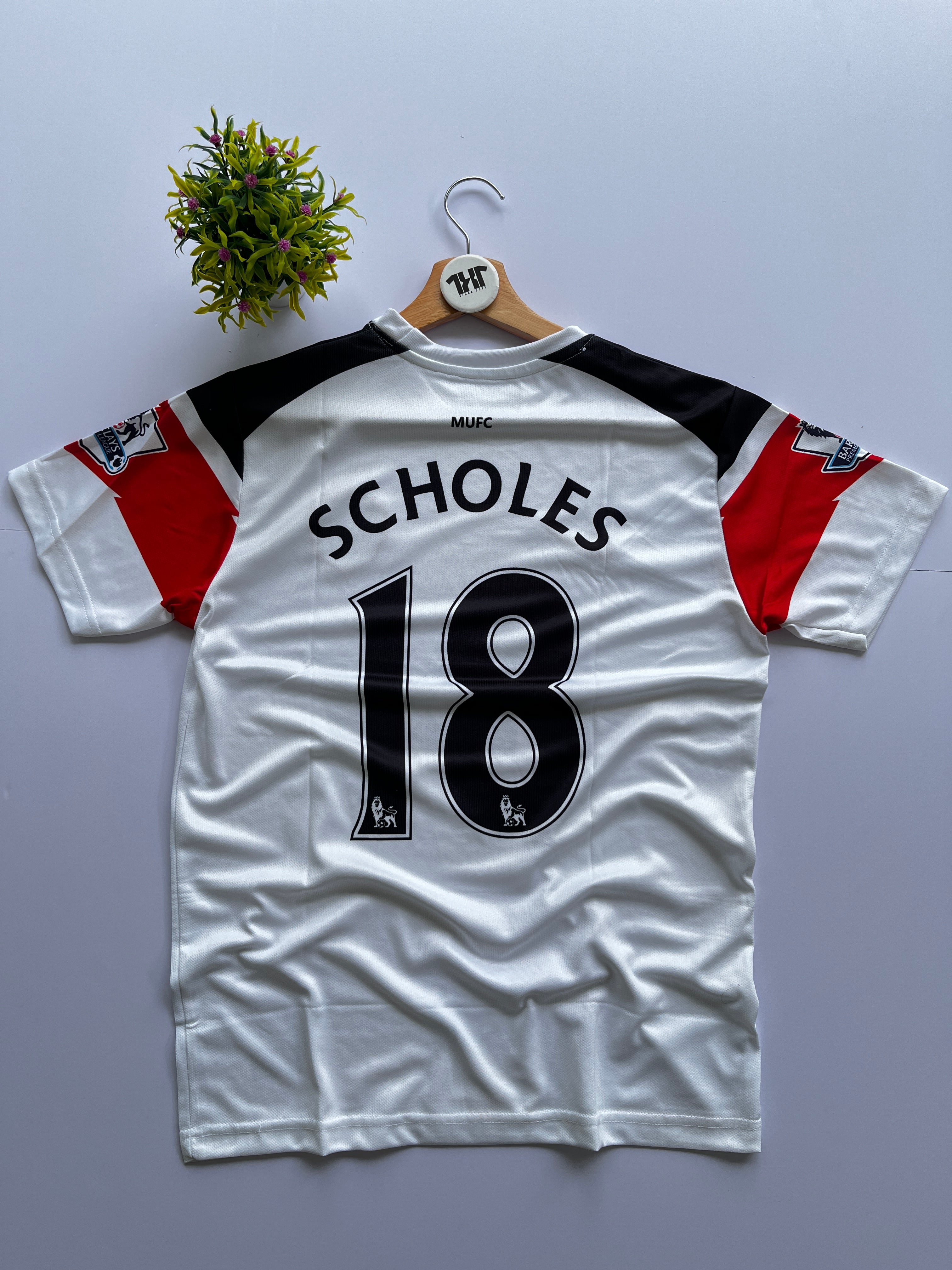 MANCHESTER UNITED SCHOLES