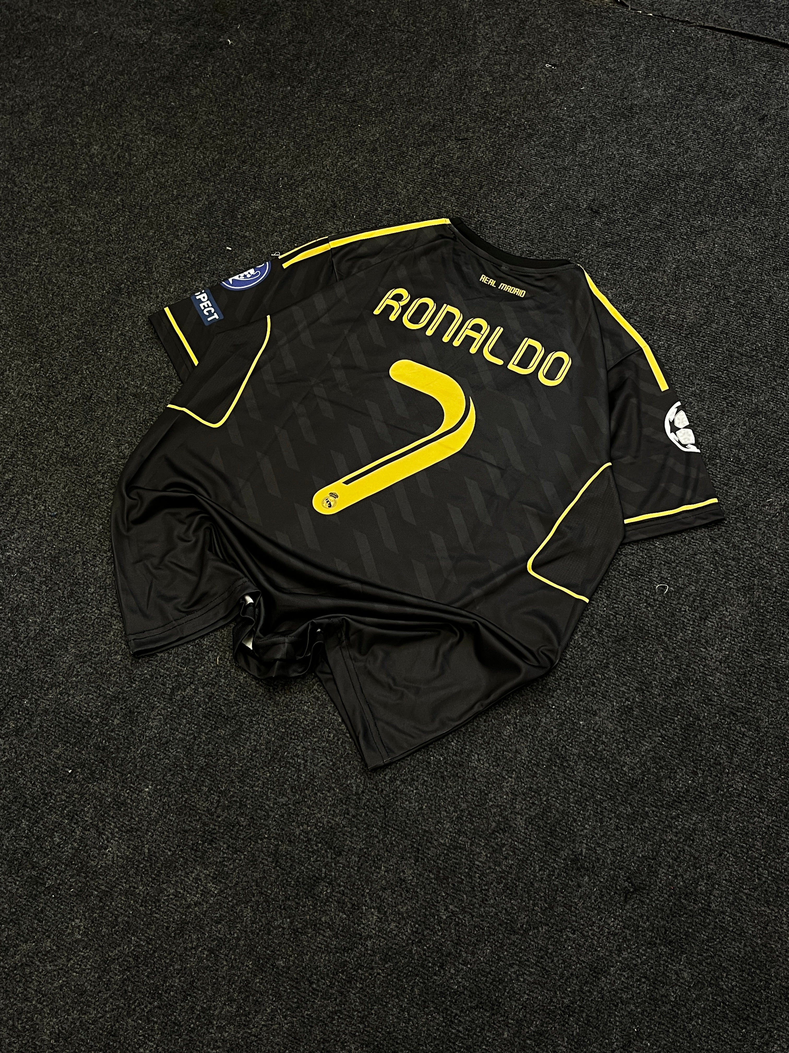 REAL MADRID RONALDO RETRO JERSEY